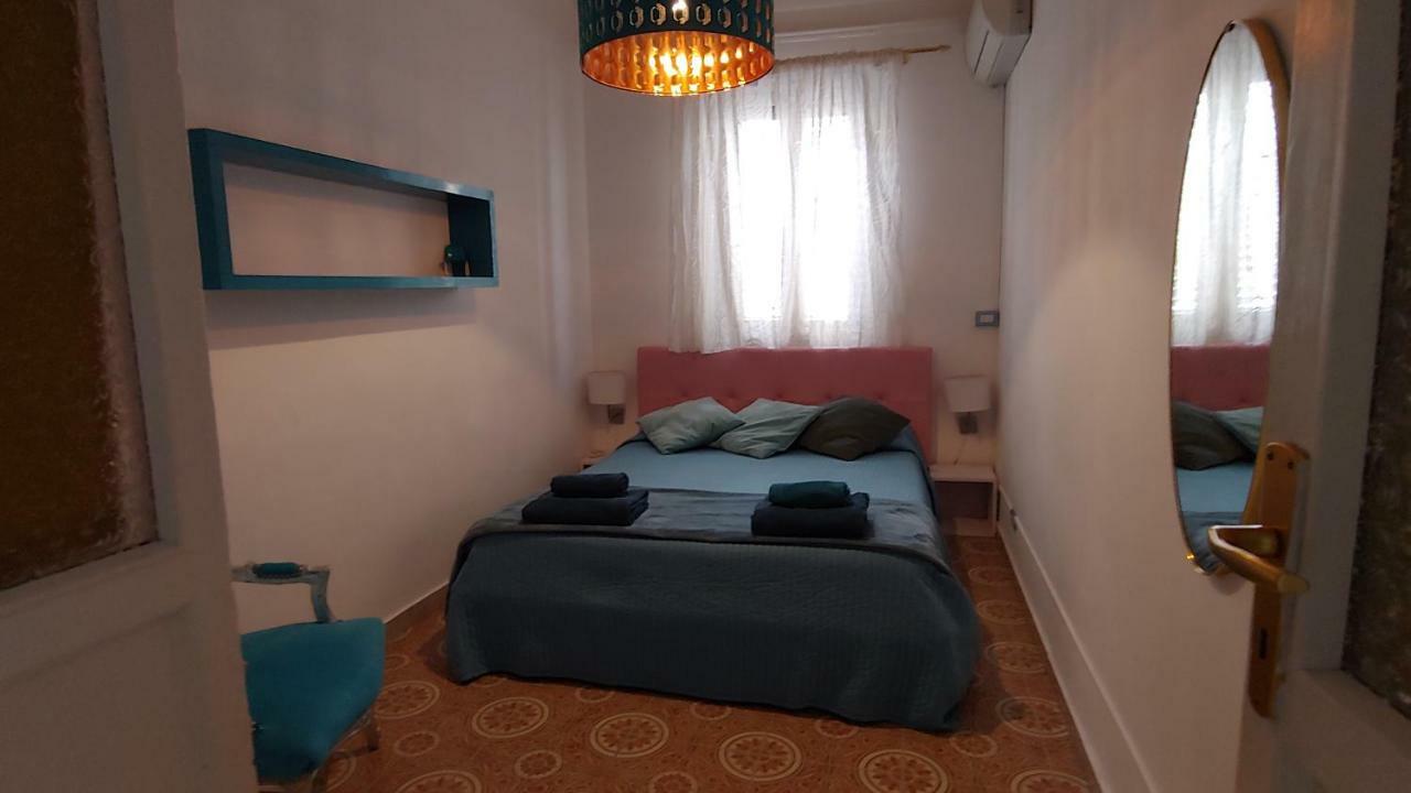 Lucky Tredici Apartment Catania Bagian luar foto